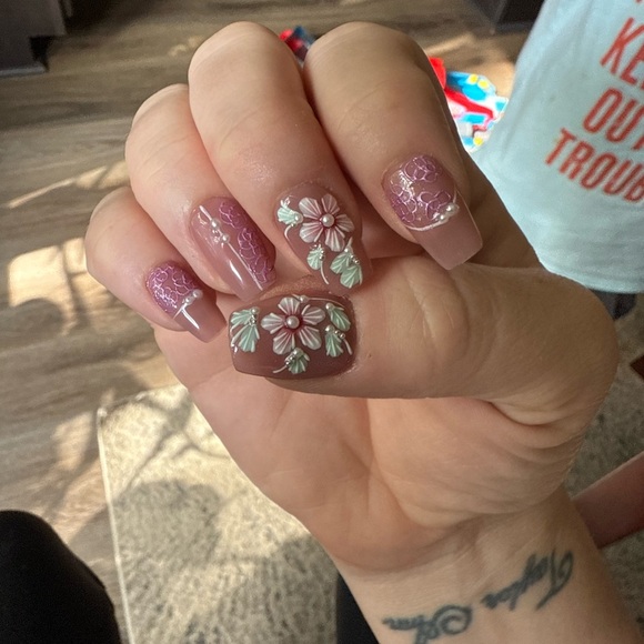 Handmade Press💅🏼On Nails - Picture 5 of 9